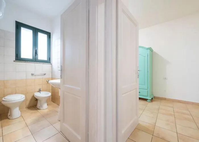 Relaxing Close To 桑塔露琪亚