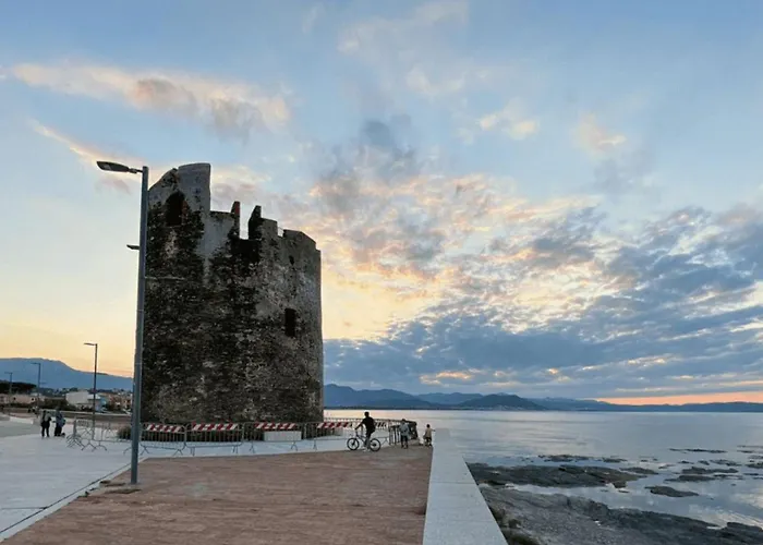 Relaxing Close To * 桑塔露琪亚